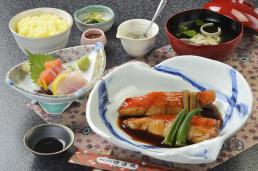 Alfonsino boiled fish low dining table